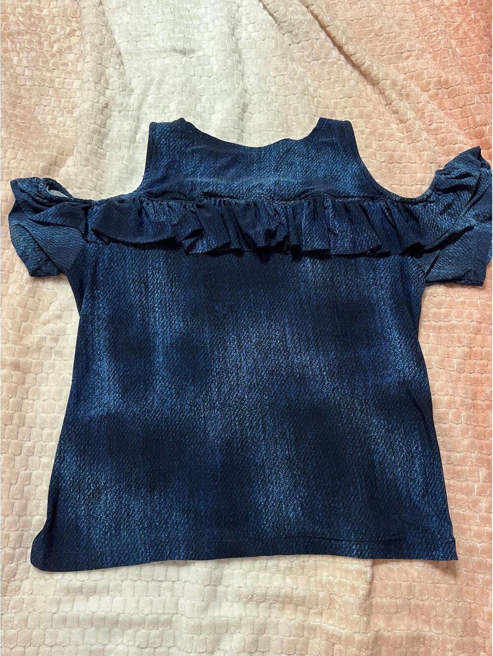 Size L Navy blue off the shoulder blouse